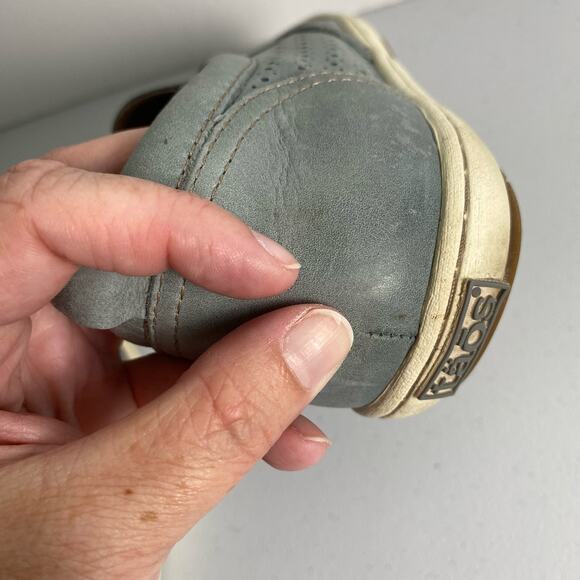 Taos Women Size 9 Court Sneaker Light Blue Leather Slip On Lake Blue Perforated - Picture 14 of 15